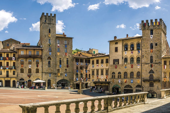 Lucca, Arezzo e le Cinque Terre - Napoleone Viaggi